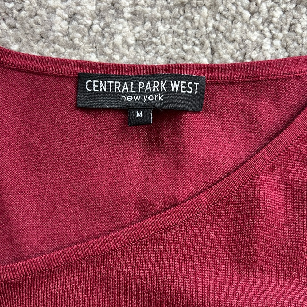 Red sweater - Picture 3 of 5